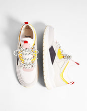 Load image into Gallery viewer, Multicolored Pieces Trainers
